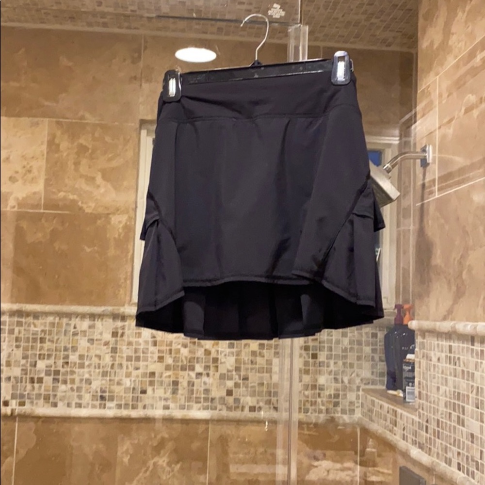 Lululemon ruffle skirt